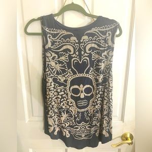 Sugar skull tank, great Halloween shirt!